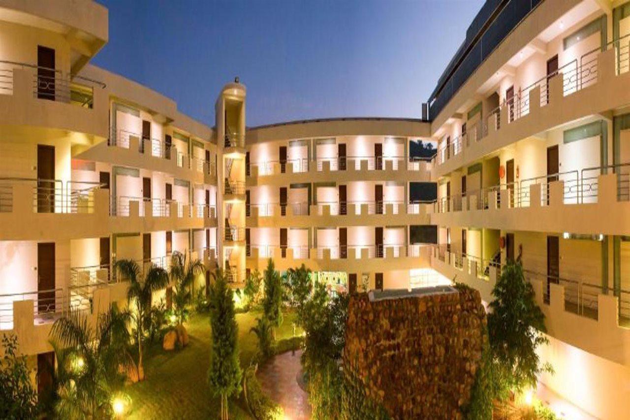 Sterling Yelagiri Otel Dış mekan fotoğraf